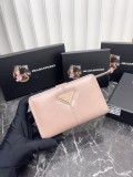 世界中で大人気♪  プラダ レディース 折り財布 偽物 318