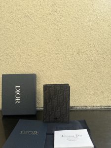 世界中で大人気♪ ディオール メンズ カードケース 偽物 DH138