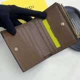 累積売上総額第１位！ フェンディ 男女兼用 折り財布 コピー  8358