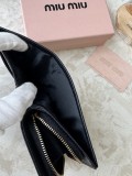 絶対欲しい！ ミュウミュウ レディース 折り財布 コピー 2524