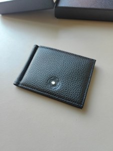 争奪戦 モンブラン メンズ 折り財布 スーパーコピー