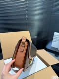 新色登場☆ セリーヌ レディース ショルダーバッグ コピー 001050