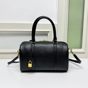 入手困難品！ セリーヌ レディース ハンドバッグ スーパーコピー 021