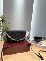 人気No1 グッチ レディース ショルダーバッグ コピー 847448