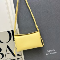絶対欲しい！ セリーヌ レディース ショルダーバッグ スーパーコピー 1W1803