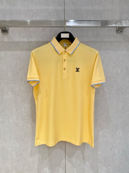 肌触り最高な 2026 ルイヴィトン 新作 半袖Tシャツ 偽物