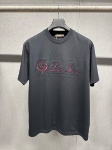 入手困難！2026 ルイヴィトン 新作 半袖Tシャツ コピー