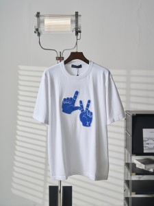 【即発】★ 2026 ルイヴィトン 新作 半袖Tシャツ コピー