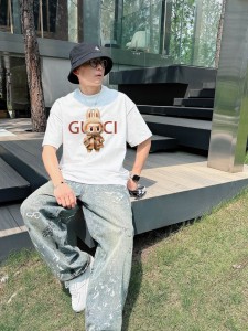 売上総額１位！2026 グッチ 新作 半袖Tシャツ 偽物