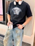 累積売上総額第１位！ 2026 ヴェルサーチェ 新作 半袖Tシャツ スーパーコピー