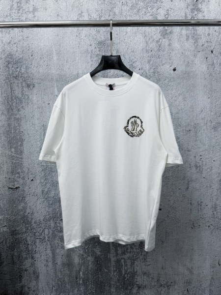 注目アイテム♡ 2026 モンクレール 新作 半袖Tシャツ コピー