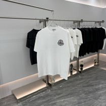 定番人気！2026 モンクレール 新作 半袖Tシャツ スーパーコピー