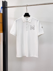 世界中で大人気♪ 2026 モンクレール 新作 半袖Tシャツ コピー