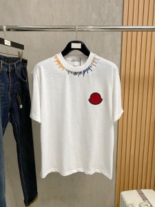 完売必至 ★ 2026 モンクレール 新作 半袖Tシャツ コピー