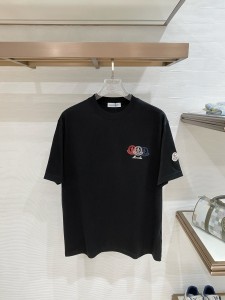 希少♪限定 2026 モンクレール 新作 半袖Tシャツ 偽物