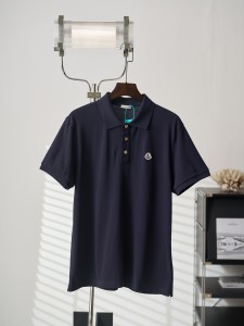 累積売上総額第１位！2026 モンクレール 新作 半袖Tシャツ コピー
