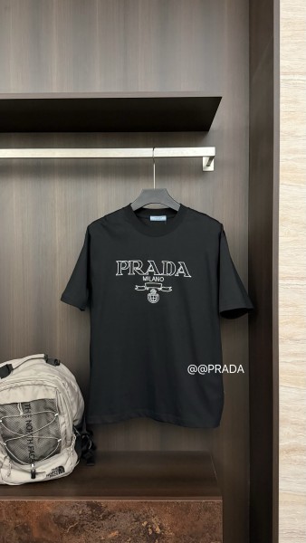 絶対欲しい！2026 プラダ 新作 半袖Tシャツ スーパーコピー