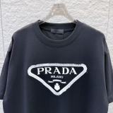 人気急上昇新作 2026 プラダ 新作 半袖Tシャツ 偽物