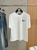 使い勝手良 2026 フェンディ 新作 半袖Tシャツ 偽物