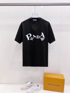 希少♪限定 2026 プラダ 新作 半袖Tシャツ スーパーコピー