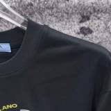 完売前に！2026 プラダ 新作 半袖Tシャツ 偽物