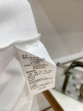 日本未入荷 2026 プラダ 新作 半袖Tシャツ 偽物