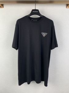 超限定♪ 2026 プラダ 新作 半袖Tシャツ コピー
