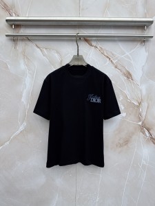 定番人気！2026 ディオール 新作 半袖Tシャツ コピー