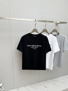 使い勝手良 2026 ドルチェ&ガッバーナ 新作 半袖Tシャツ スーパーコピー