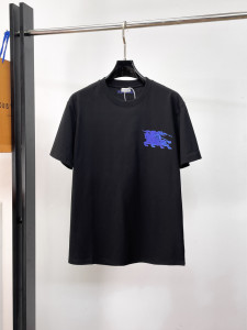 日本未入荷 2026 バーバリー 新作 半袖Tシャツ スーパーコピー