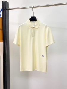 注目度抜群！2026 バーバリー 新作 半袖Tシャツ スーパーコピー