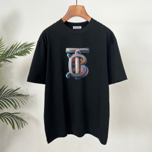 激安価格！2026 バーバリー 新作 半袖Tシャツ コピー