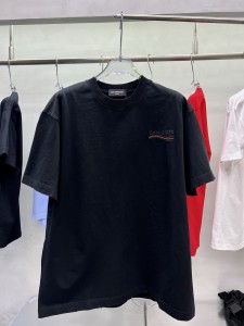 人気急上昇 2026 バレンシアガ 新作 半袖Tシャツ スーパーコピー