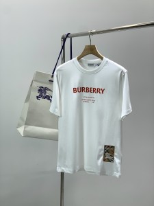 高品質♪♪♪ 2026 バーバリー 新作 半袖Tシャツ スーパーコピー