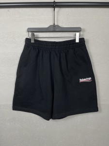 使い勝手良し 2026 バレンシアガ 新作 ショートパンツ 偽物