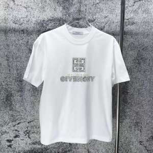 定番人気！ 2026 ジバンシー 新作 半袖Tシャツ スーパーコピー
