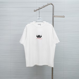 絶対欲しい！ 2026 バレンシアガ 新作 半袖Tシャツ コピー