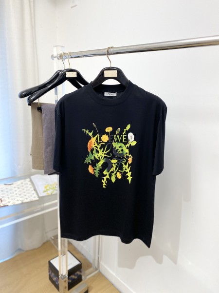 注目アイテム☆ 2026 ロエベ 新作 半袖Tシャツ コピー