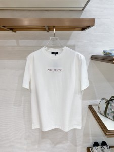 最安値挑戦 2026 アークテリクス 新作 半袖Tシャツ コピー