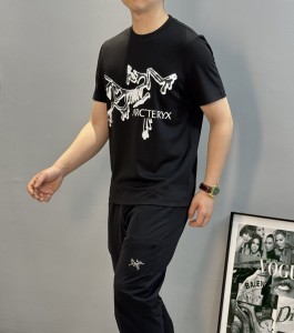 人気No1 2026 アークテリクス 新作 半袖Tシャツ スーパーコピー