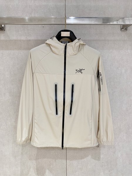 超希少！2026 アークテリクス 新作 日焼け止め服 偽物