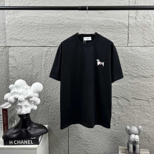 送料込 2026 トム·ブラウン 新作 半袖Tシャツ コピー