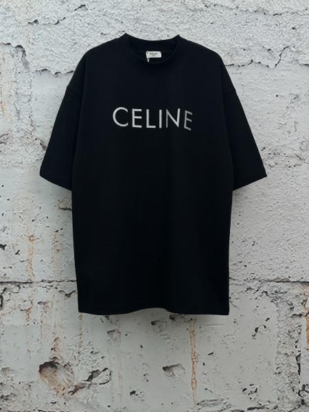 人気爆発☆ 2026 セリーヌ 新作 半袖Tシャツ 偽物