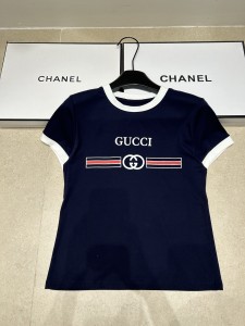 日本未入荷 2026 グッチ 新作 半袖Tシャツ コピー  2色