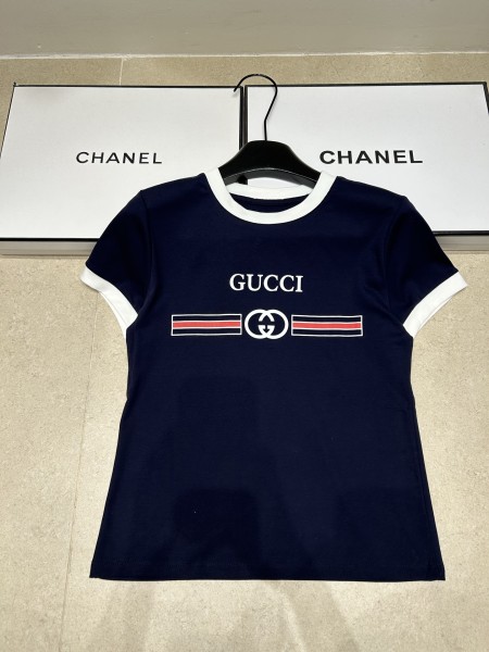 日本未入荷 2026 グッチ 新作 半袖Tシャツ コピー  2色