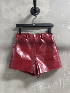絶対欲しい！ 2026 グッチ 新作 ショートパンツ コピー