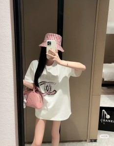完売前に！2026 シャネル 新作 半袖Tシャツ スーパーコピー