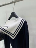 肌触り最高な 2026 ミュウミュウ 新作 長袖Tシャツ 偽物