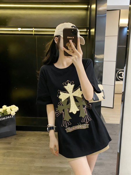 絶対欲しい！ 2026 クロムハーツ 新作 半袖Tシャツ スーパーコピー