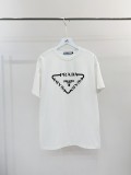 人気急上昇 2026 プラダ 新作 半袖Tシャツ スーパーコピー 2色